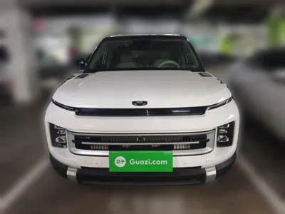 Geely ICON
