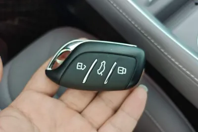 Roewe M7 DMH
