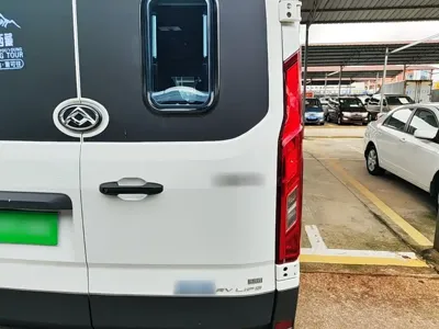 大通 V90 RV