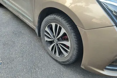 Dongfeng Aeolus A60