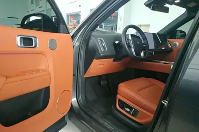 Li Auto L8