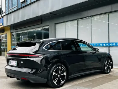 Nio ET5T