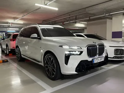 BMW X7