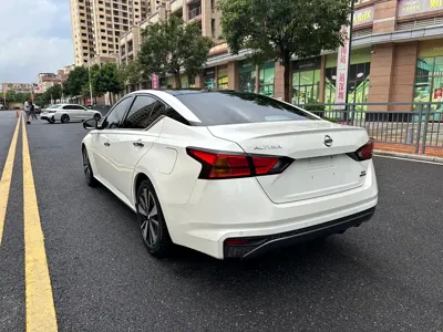 Nissan Teana