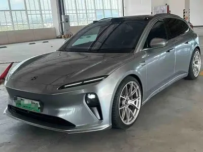 Nio ET5T