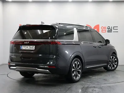 Kia Canival