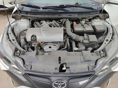 Toyota Yaris L