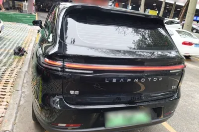 Leapmotor C10