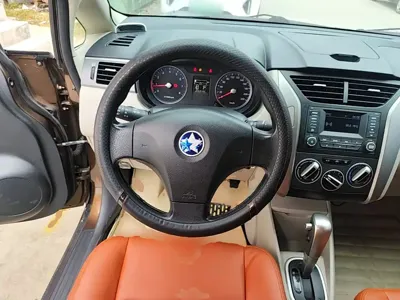 Venucia R50