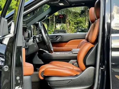 Lincoln Navigator