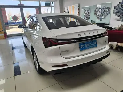 Roewe i5