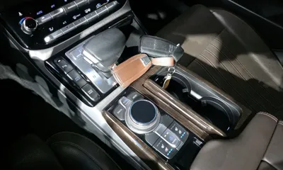 Genesis EQ900