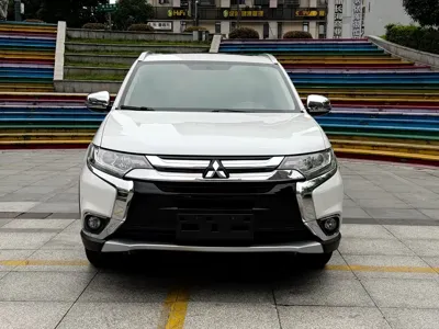 Mitsubishi Outlander (Import)