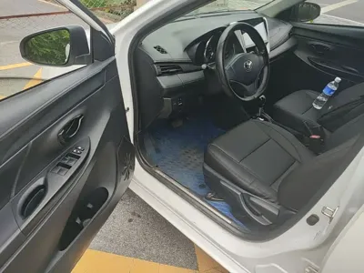 Toyota Yaris L