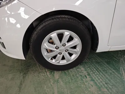 Kia K2