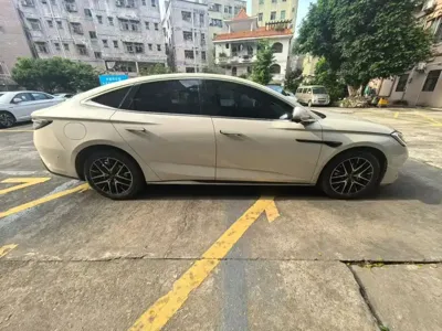 BYD Seal 07 DM-i