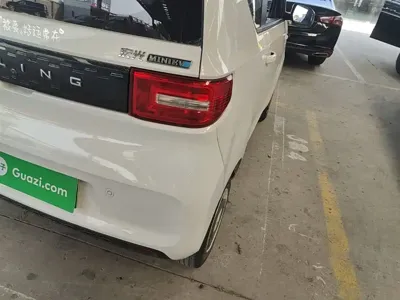 Wuling MINIEV