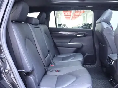 Toyota Crown Kluger