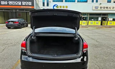 Hyundai Aslan