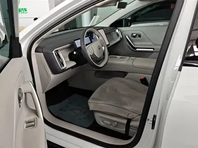 Leapmotor 零跑B01