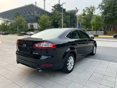 Ford Mondeo Zhisheng