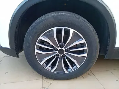 BAIC X7
