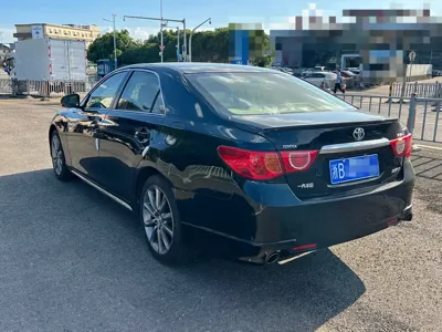 Toyota Reiz