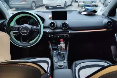 Audi Q2L