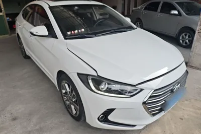 Hyundai Elantra (6th Generation