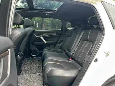 Honda UR-V