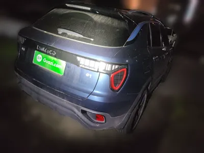 Lynk & Co 01