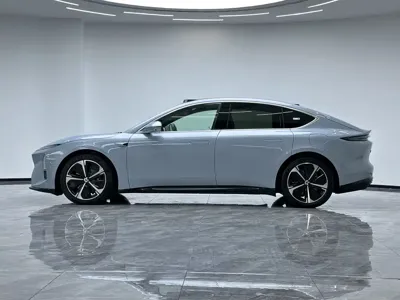 Nio ET5