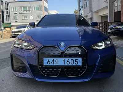 BMW i4