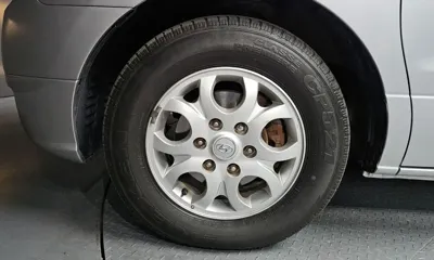 Hyundai Starex