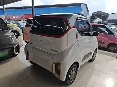 Baojun E200