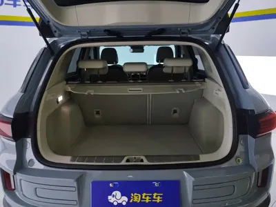 Geely ICON