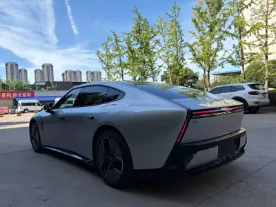 Xpeng P7