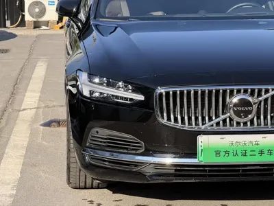 Volvo S90 PHEV