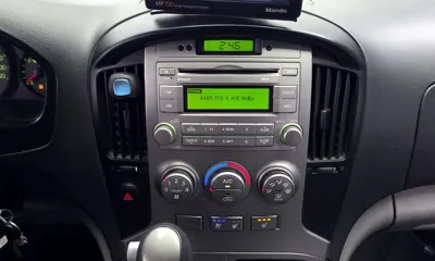 Hyundai Starex