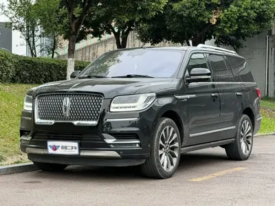 Lincoln Navigator