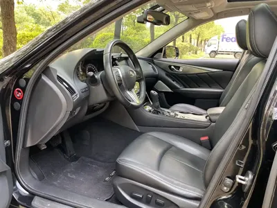 Infiniti Q50L
