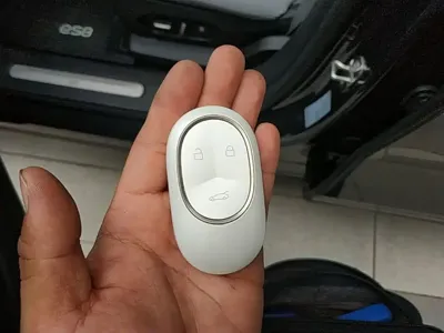 Nio ES8