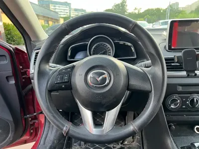 Mazda 3 Axela