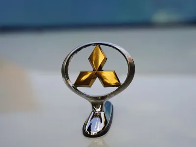 Mitsubishi Pajero (Import)