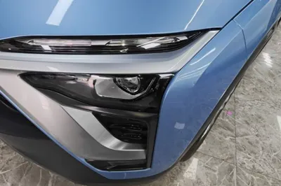 Nio ES8
