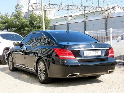 Hyundai Equus