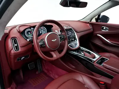 Aston Martin DBX