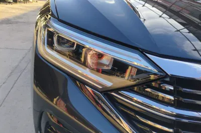 Volkswagen Sagitar