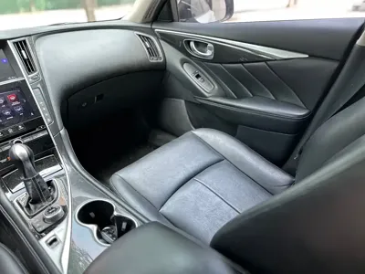 Infiniti Q50L
