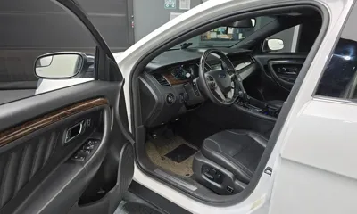 Ford Taurus